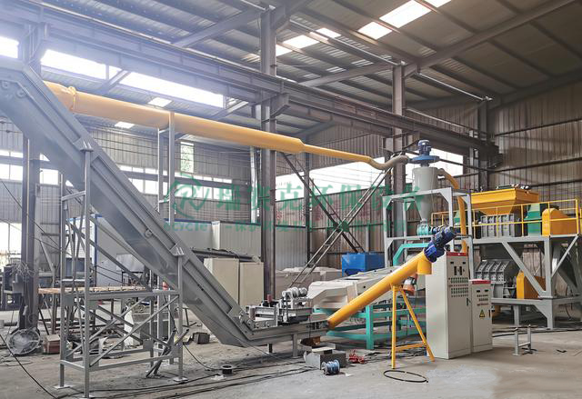 環保型鋰電池回收處理設備用物理方式破碎舊電池